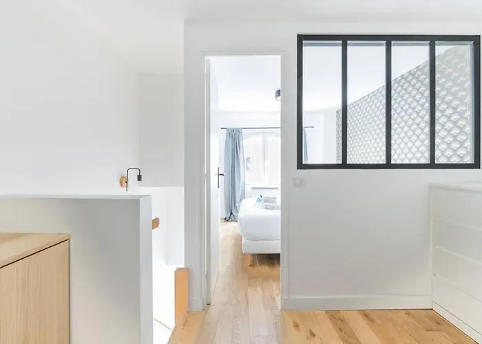Апартаменты Duplex De Charme Proche De L'opera Garnier Париж